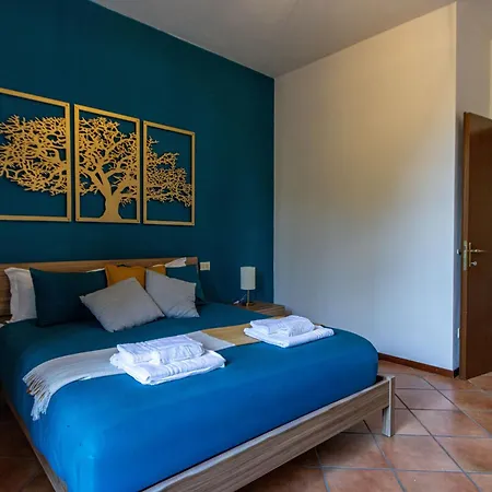 Golden Tree - Castelletto Ticino - Private Garage - Wifi - By Guestaly