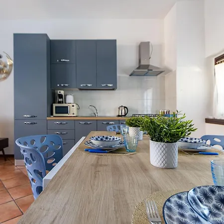 Apartament Golden Tree - Castelletto Ticino - Private Garage - Wifi Castelletto sopra Ticino